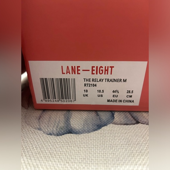 Lane - Eight tennis shoes, Men, 10.5 - Picture 5 of 5